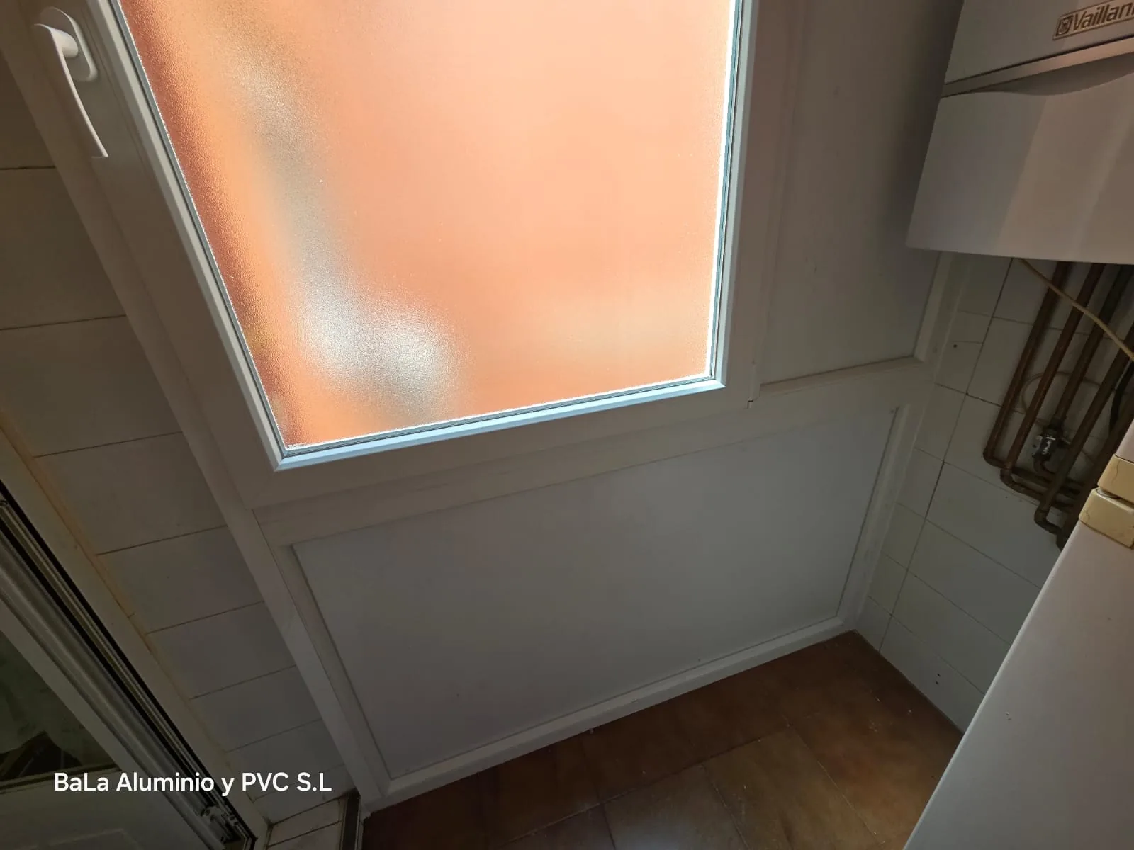 Instalación de cerramiento hermético de terraza a medida en Madrid - CERRAMIENTO 2